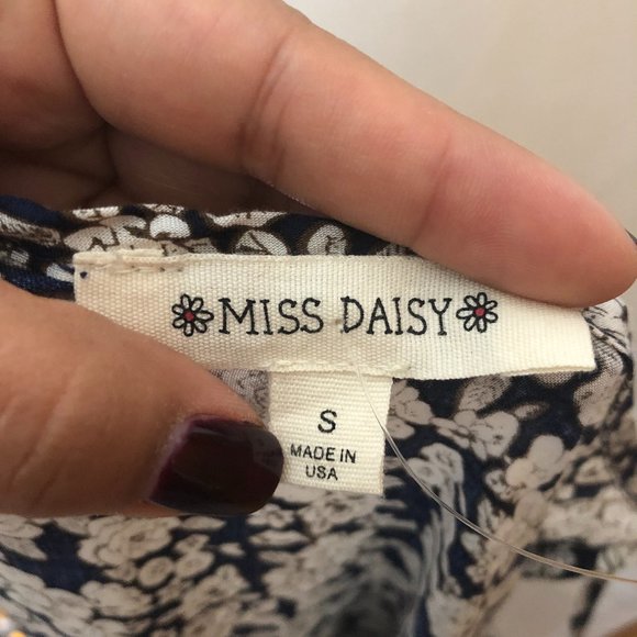 Miss Daisy Flower Summer Dress - Picture 7 of 9